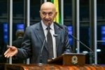 Confúcio Moura quer frear publicidade em jogos infantis e proteger crianças no ambiente digital