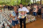 Deputado Alex Redano acompanha entrega de 3 mil cestas básicas na Zona Leste de Porto Velho