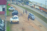 Urgente: Motorista  flagra roubo e  atropela criminoso armado  em Porto Velho &ndash; Elemento foi preso &ndash; V&iacute;deo