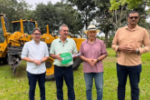 Nova Brasil&acirc;ndia e Jaru recebem motoniveladoras de R$ 1,37 milh&atilde;o para refor&ccedil;ar infraestrutura rural