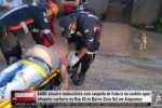 SAMU socorre motociclista com suspeita de fratura na costela ap&oacute;s atropelar cachorro na Rua 40 no Bairro Zona Sul em Ariquemes &ndash; V&iacute;deo
