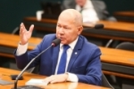 Coronel Chris&oacute;stomo relata projeto que cria o Selo Cidade Limpa e incentiva boas pr&aacute;ticas ambientais nos munic&iacute;pios