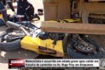 Motociclista &eacute; socorrido em estado grave ap&oacute;s colidir em traseira de caminh&atilde;o na Av. Hugo Frey em Ariquemes &ndash; LIVE: ESTAMOS NO AR! PROGRAMA BRONCA DA PESADA