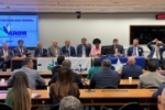 Coronel Chris&oacute;stomo participa de reuni&atilde;o da bancada de Rond&ocirc;nia com prefeitos durante Marcha em Defesa dos Munic&iacute;pios