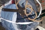 Marido &eacute; preso ap&oacute;s mulher ser atingida no rosto por caixa de ferramentas  