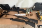 T&eacute;cnico de enfermagem que invadiu Hospital de Base armado &eacute; preso com pistola .40