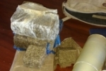 ARIQUEMES: Polícia Militar apreende tabletes de droga em residência no Setor 11