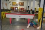 Jovem é assassinado a tiros dentro de bar em Ji–Paraná