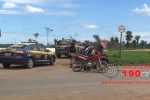 ARIQUEMES: Colisão de moto e caminhão boiadeiro na BR–364 deixa homem ferido