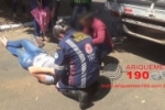 ARIQUEMES: Mulher fica ferida em acidente envolvendo moto e caminhonete na Av. Tabapuã