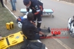 ARIQUEMES: Ultrapassagem mal sucedida deixa motociclista ferido na Av. Machadinho