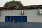 RIO CRESPO: Escola municipal é destruída com forte temporal e aulas são suspensas  