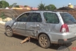ARIQUEMES: Grave colisão entre moto e carro deixa vítima com fratura exposta na mão